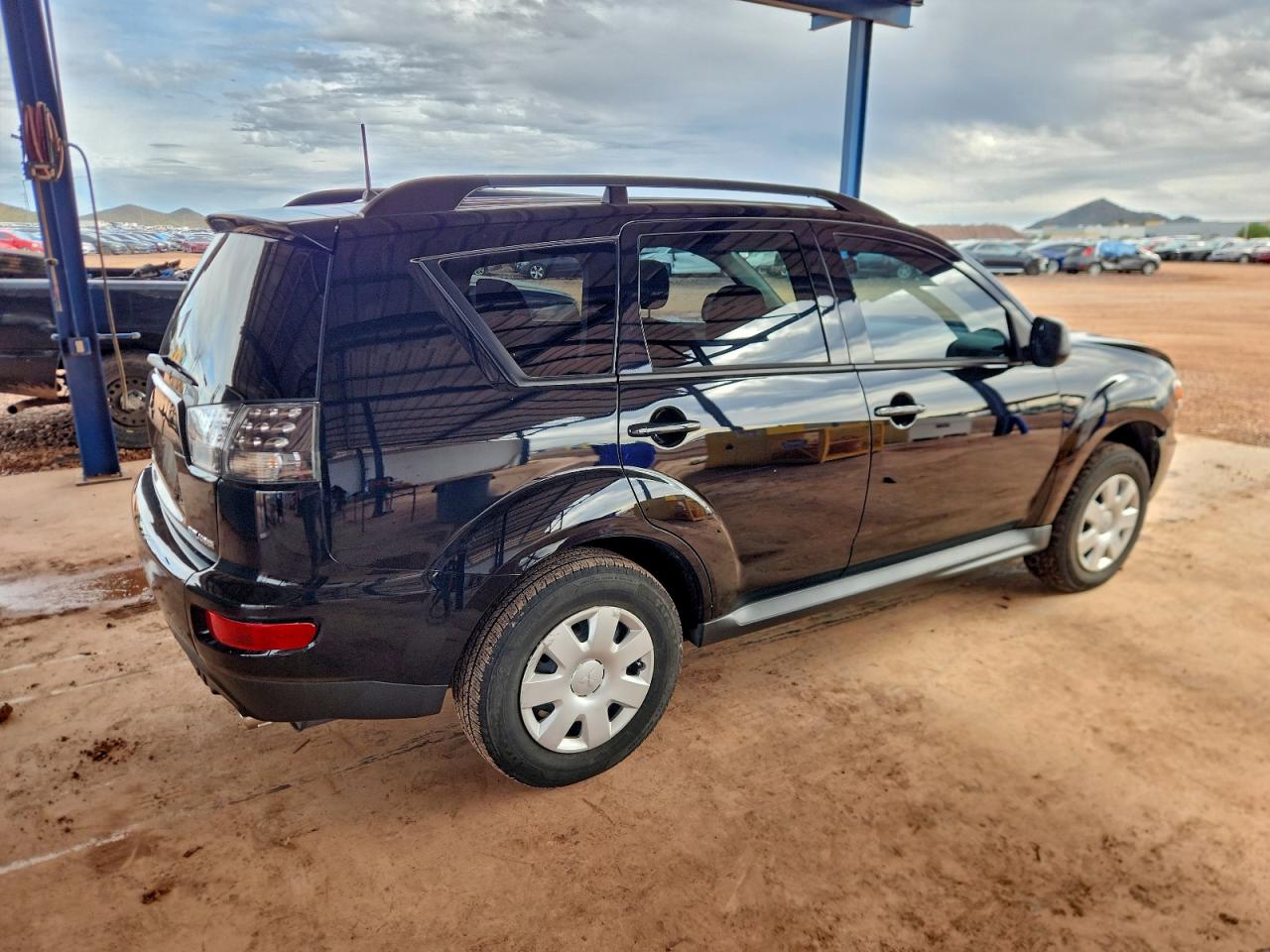 MITSUBISHI OUTLANDER ES