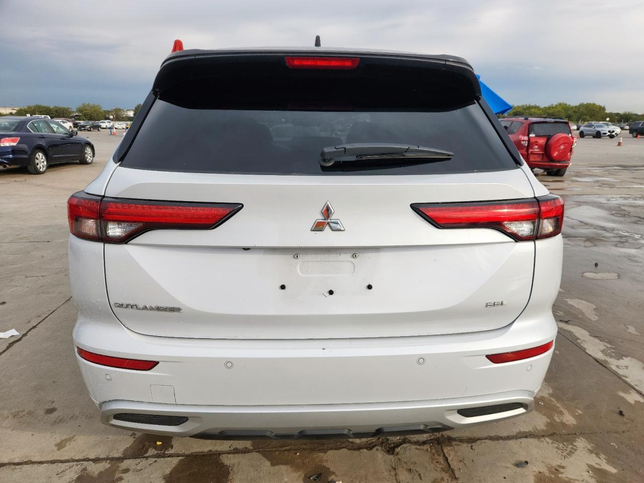 MITSUBISHI OUTLANDER SEL