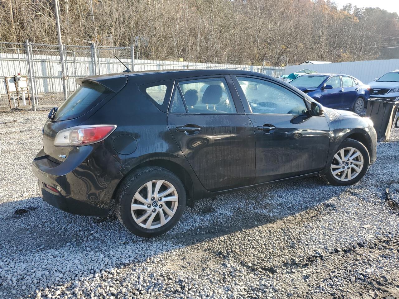 MAZDA 3 I