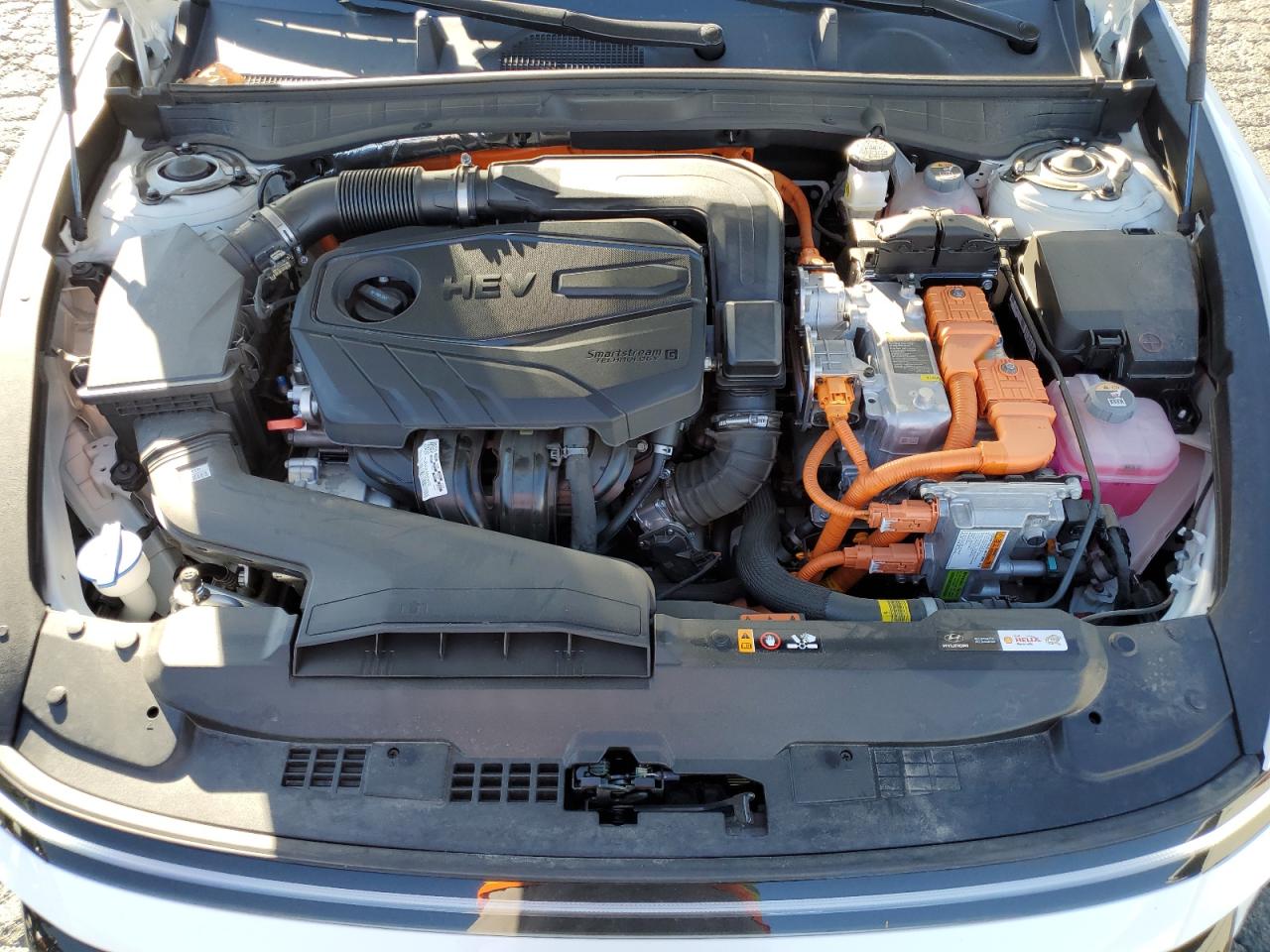 HYUNDAI SONATA HYBRID