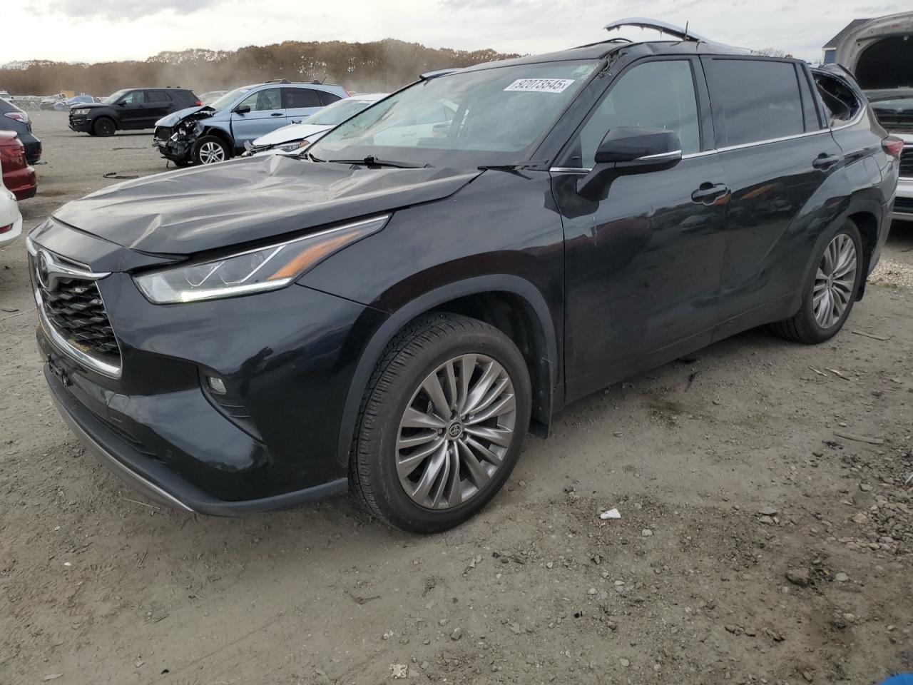 TOYOTA HIGHLANDER PLATINUM