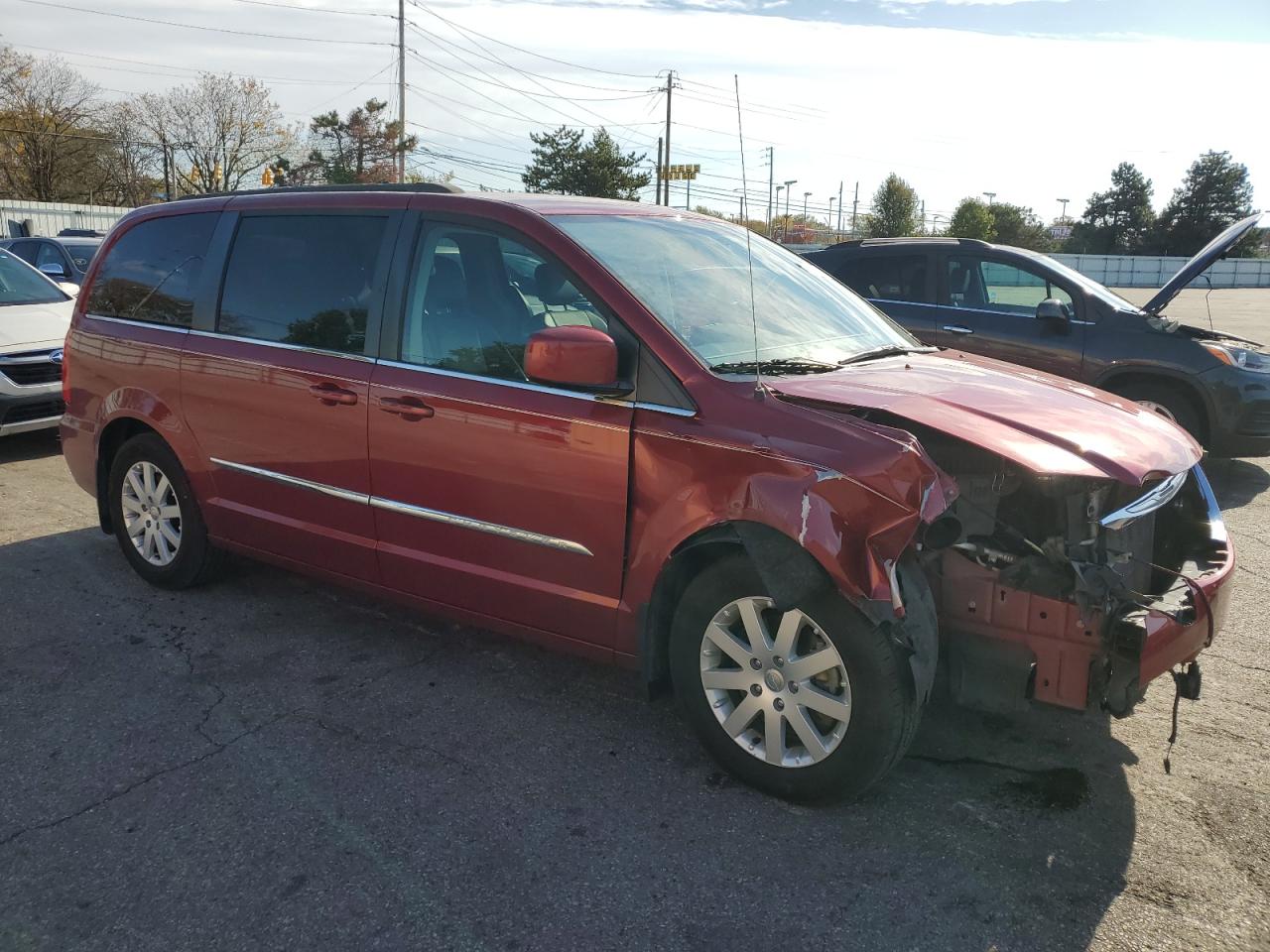 Lot #3302736031 2014 CHRYSLER TOWN & COU
