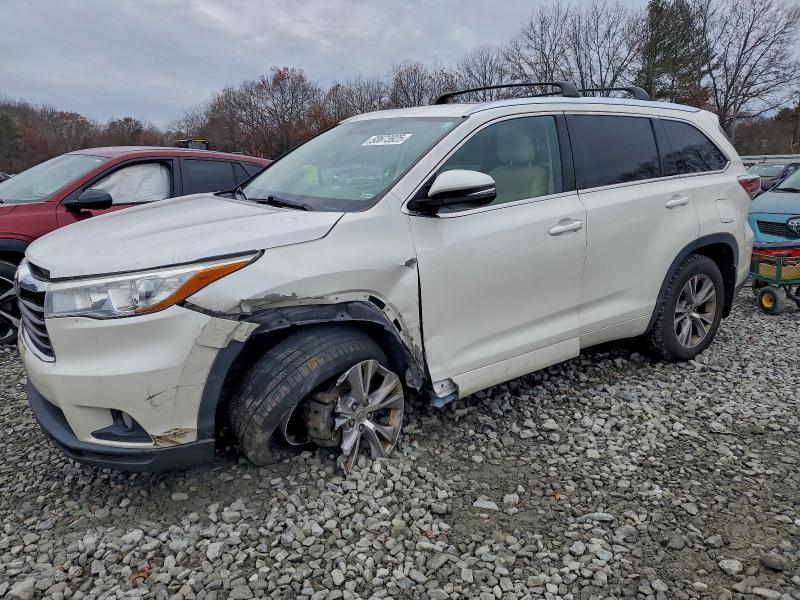 2015 TOYOTA HIGHLANDER #3312446621
