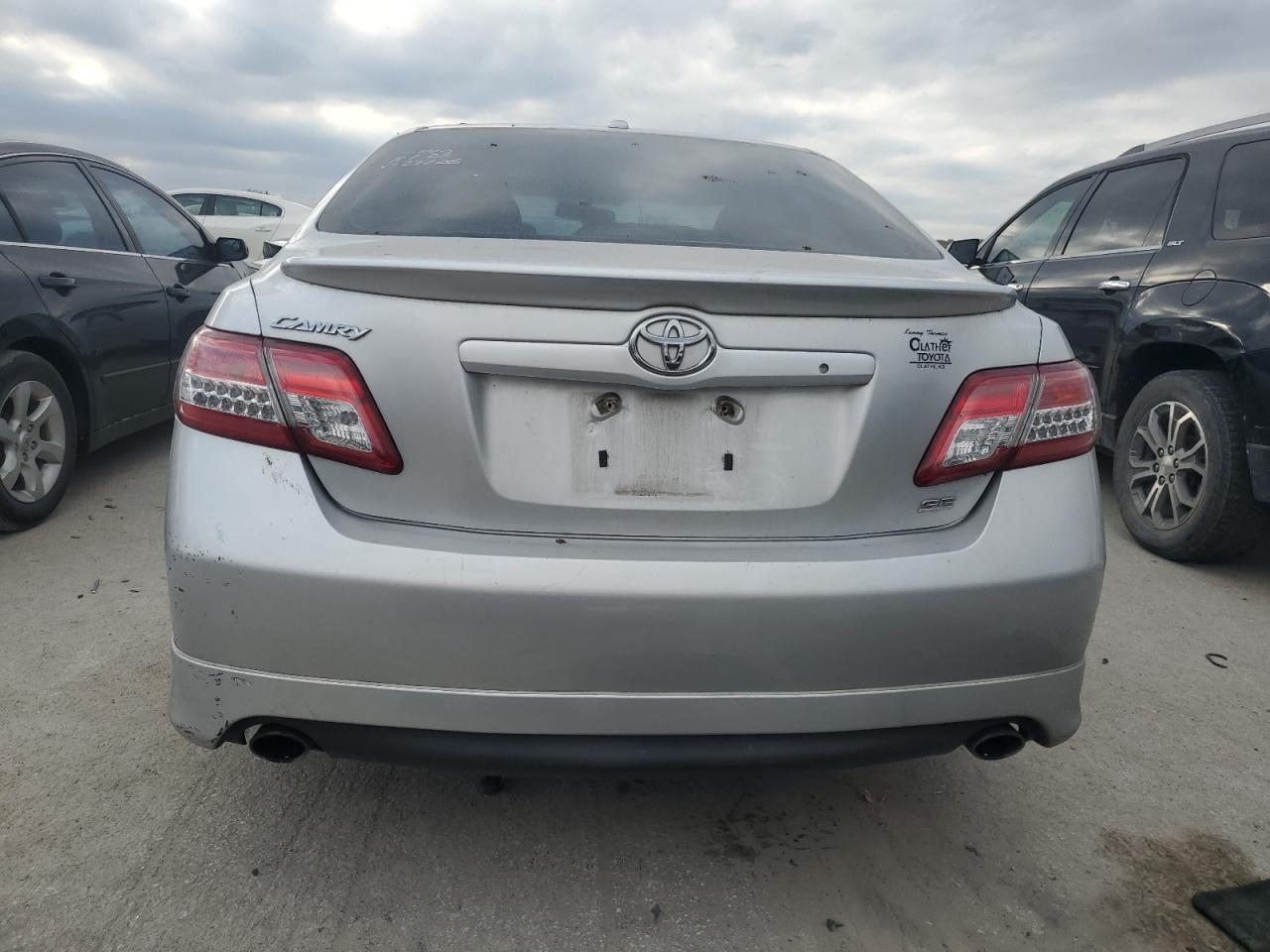 Lot #3303699024 2011 TOYOTA CAMRY SE