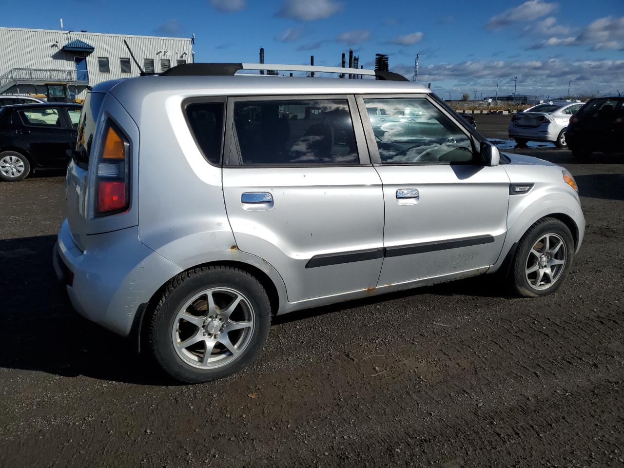 KIA SOUL +