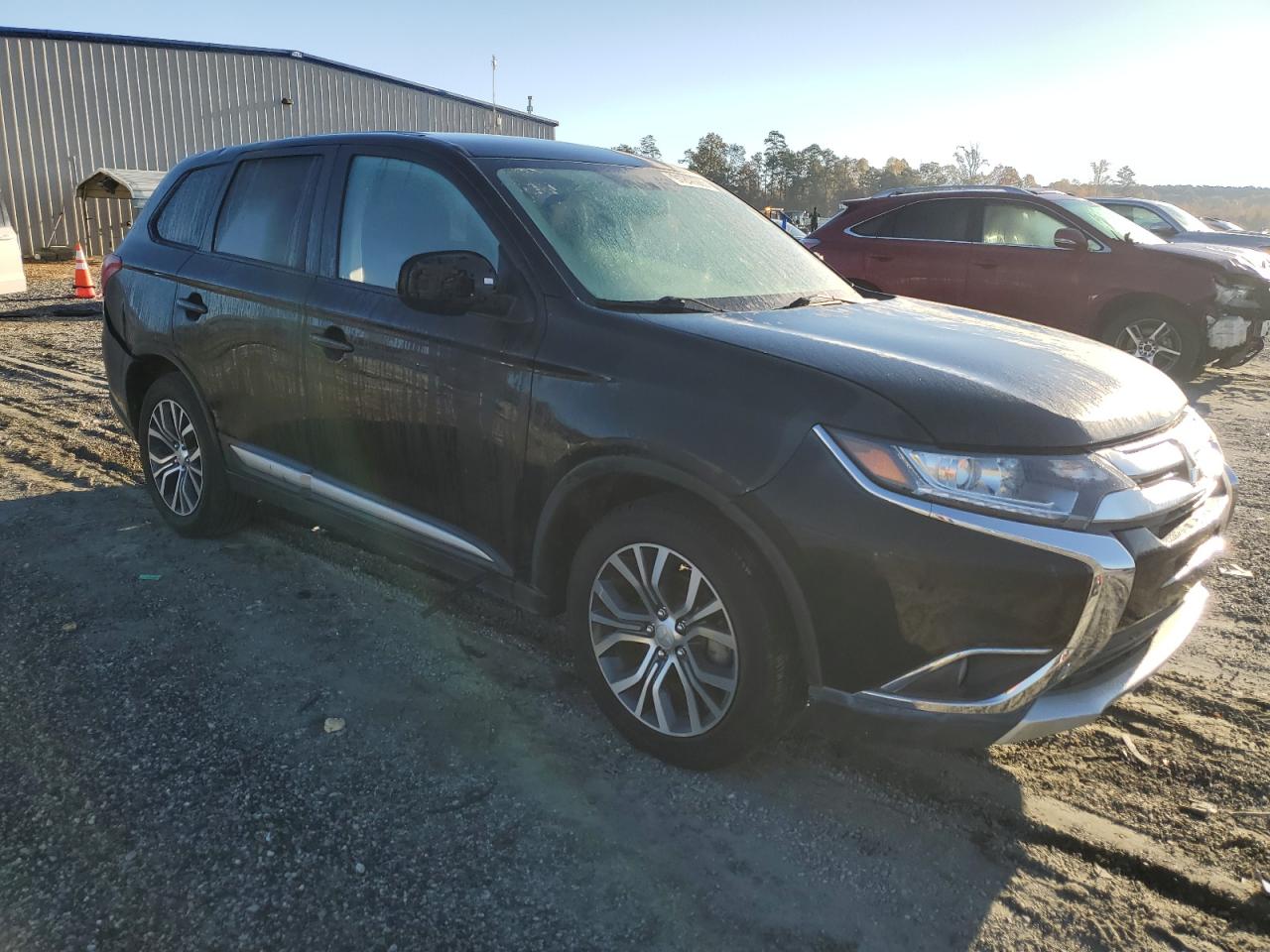 MITSUBISHI OUTLANDER ES