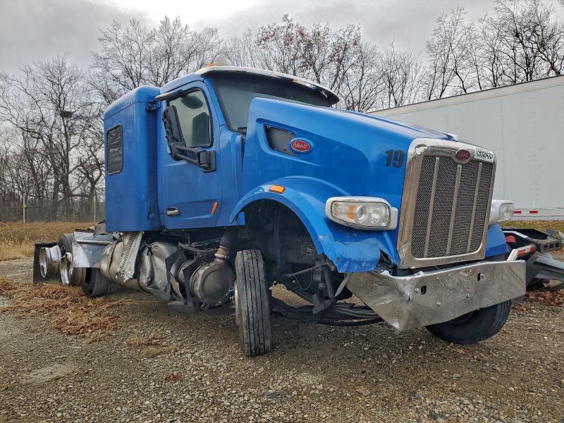 Global Auto Auctions: 2019 PETERBILT TRACTOR 567