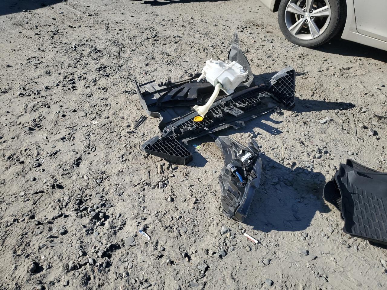 Lot #3315938095 2020 SUBARU OUTBACK LI