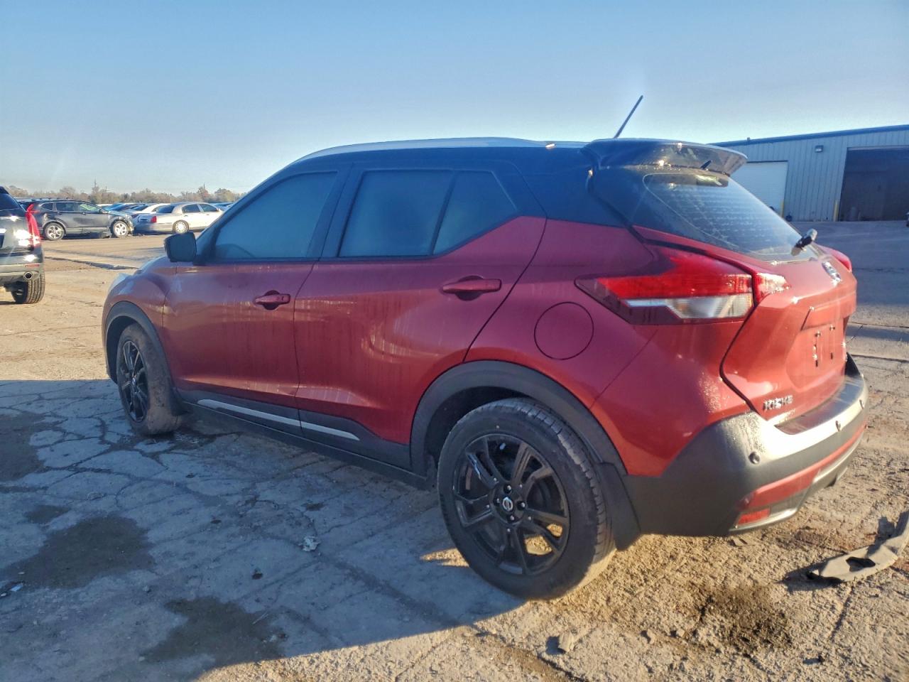 NISSAN KICKS SR