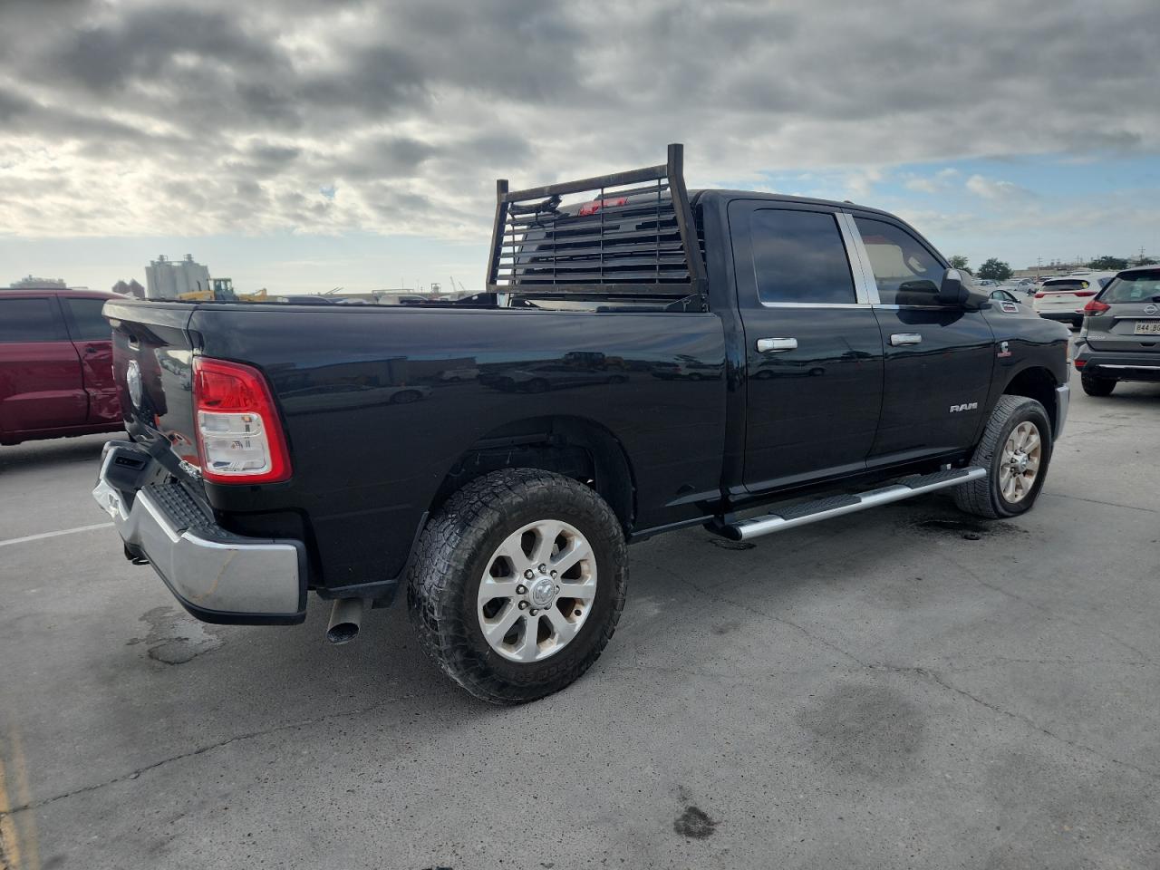 RAM 2500 TRADESMAN