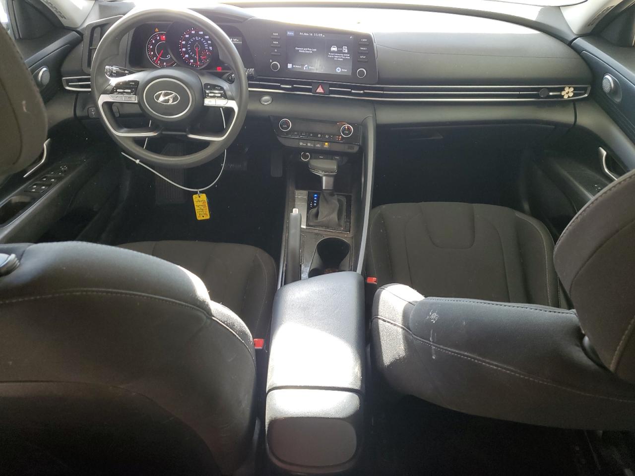 HYUNDAI ELANTRA SEL