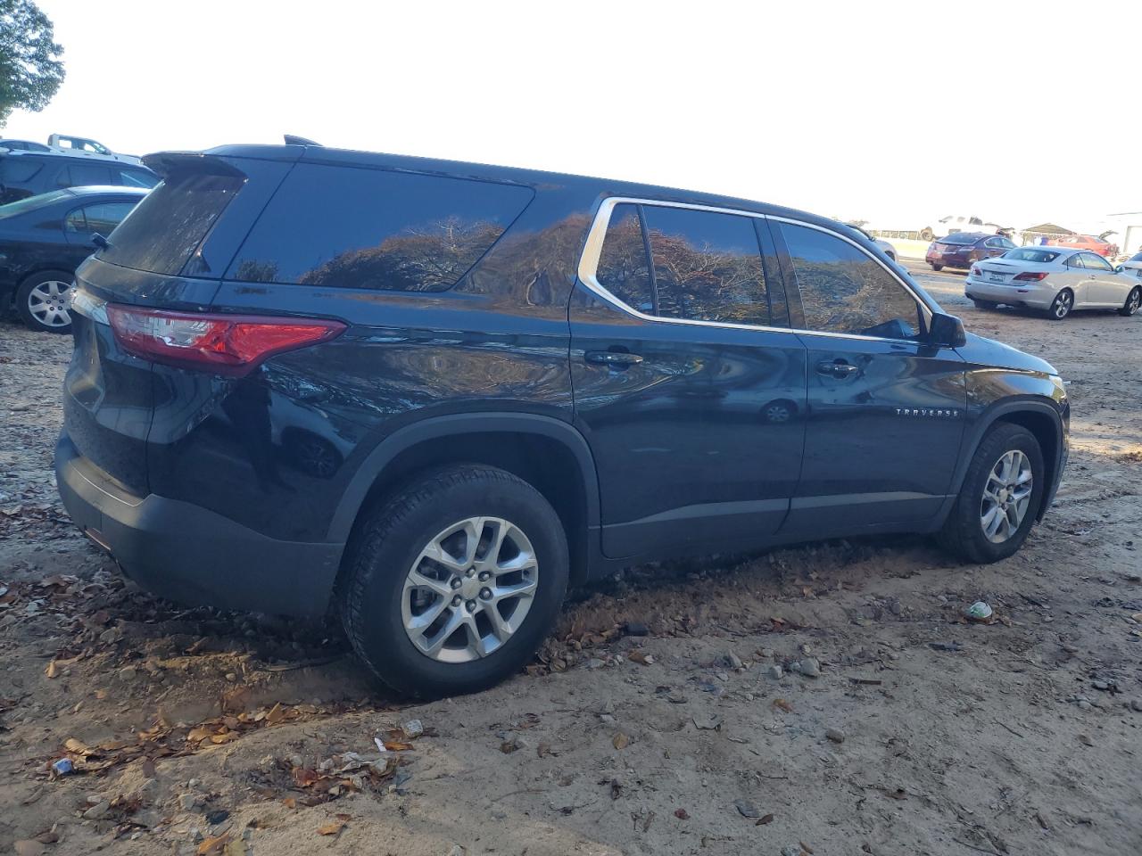 CHEVROLET TRAVERSE LS