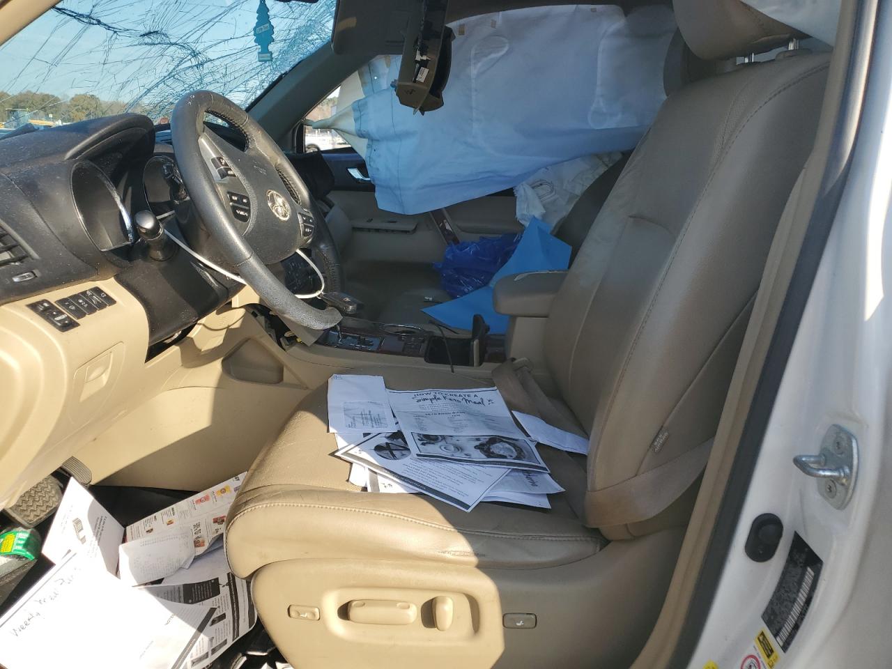 TOYOTA HIGHLANDER LIMITED