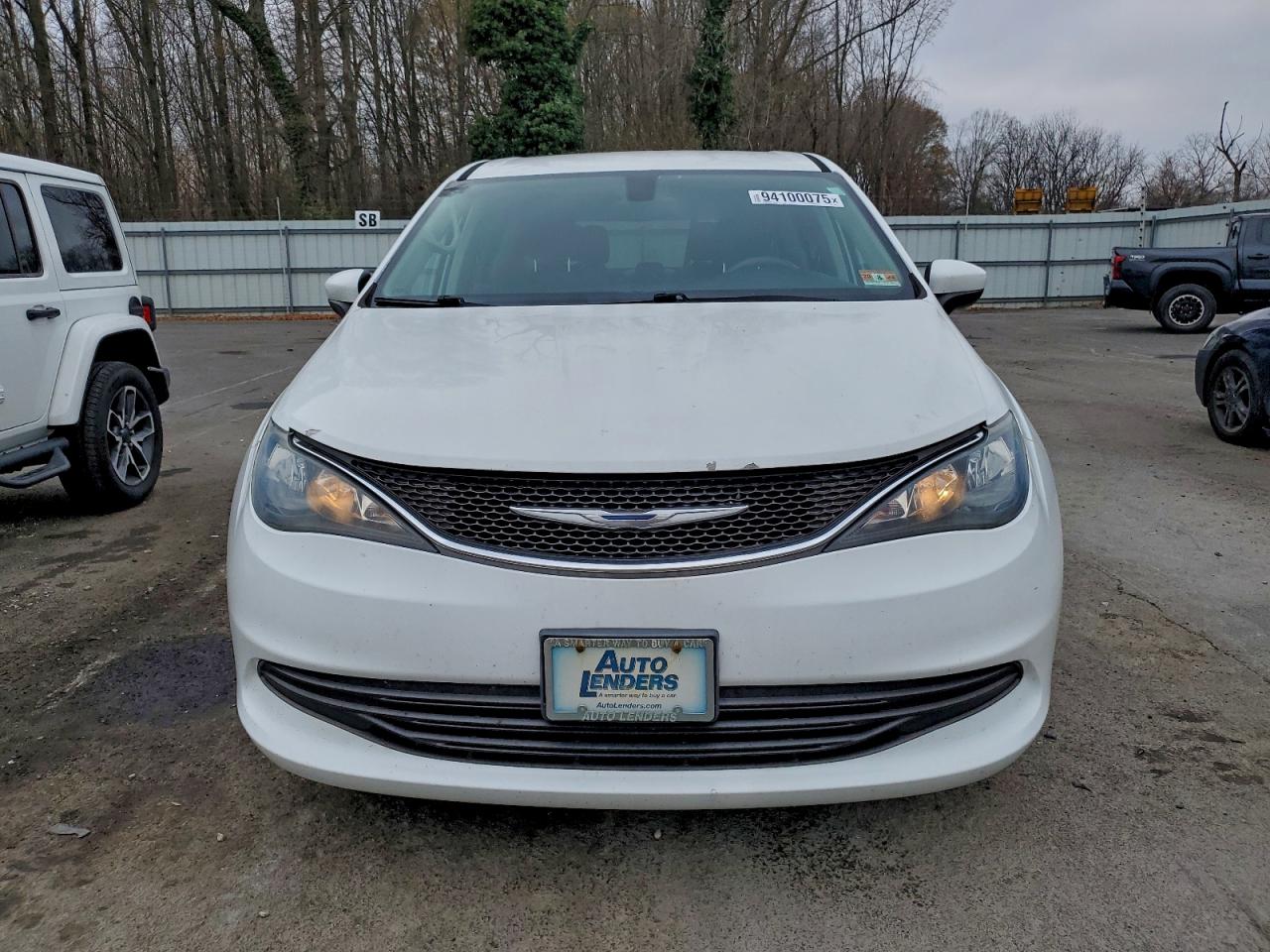 CHRYSLER PACIFICA TOURING