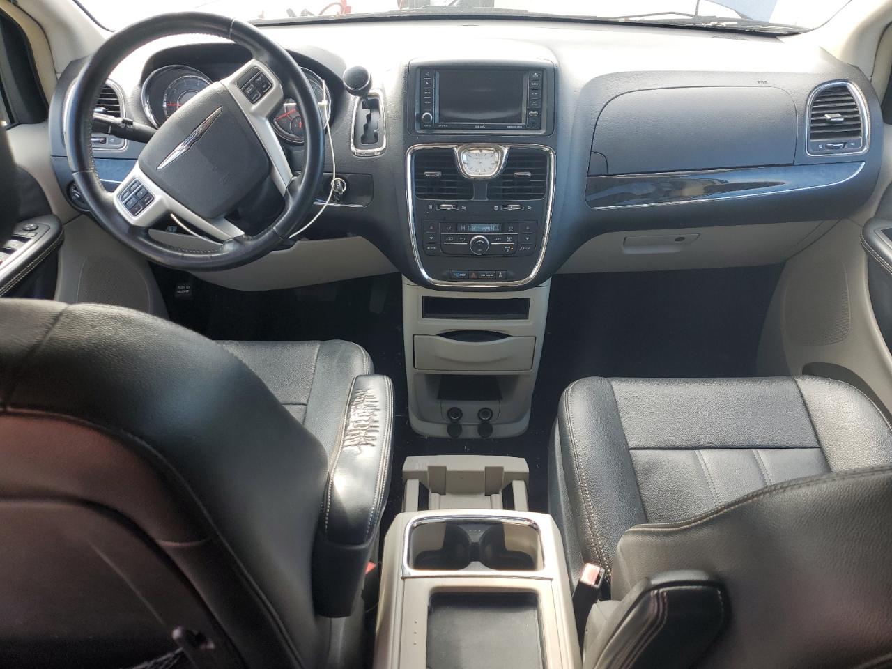 CHRYSLER TOWN & COUNTRY TOURING