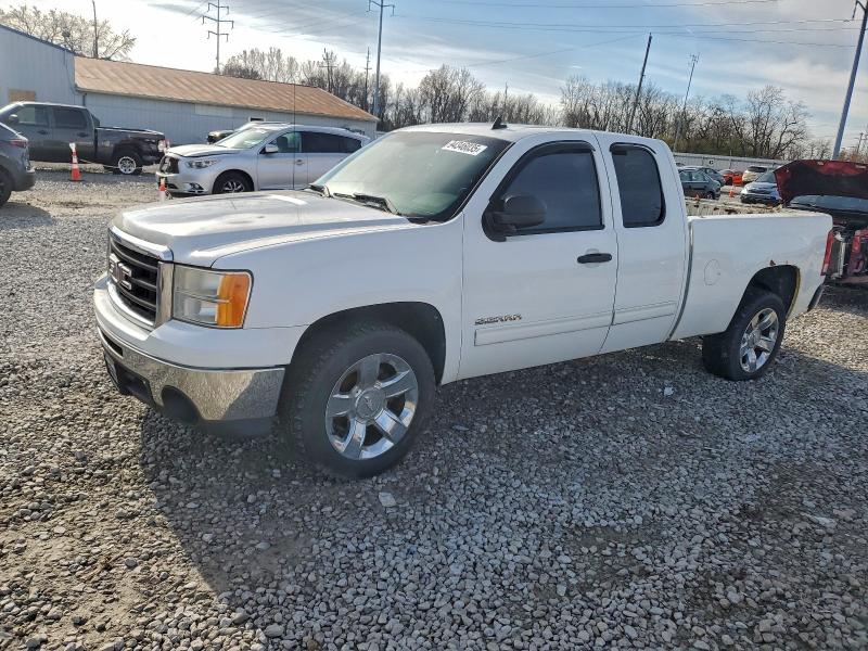 Global Auto Auctions: 2011 GMC SIERRA C15