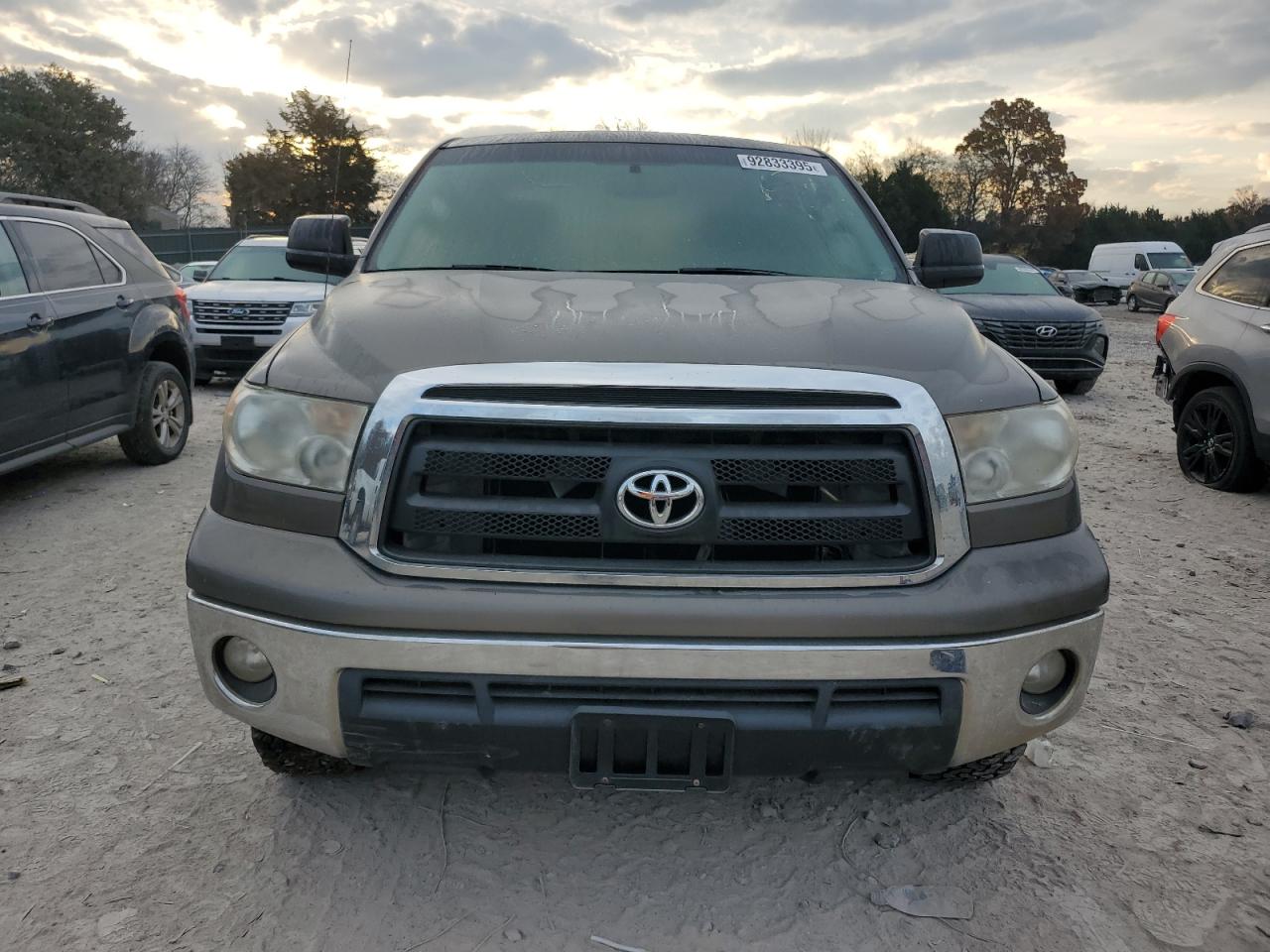 TOYOTA TUNDRA CREWMAX SR5