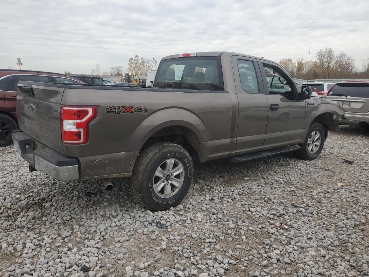 FORD F-150 SUPER CAB