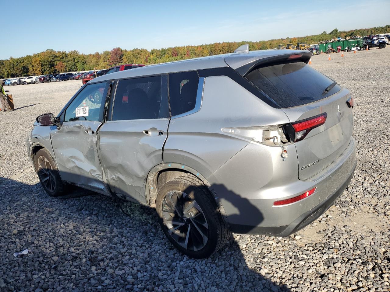 MITSUBISHI OUTLANDER ES