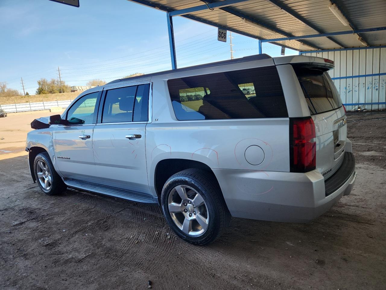 CHEVROLET SUBURBAN C1500 LT