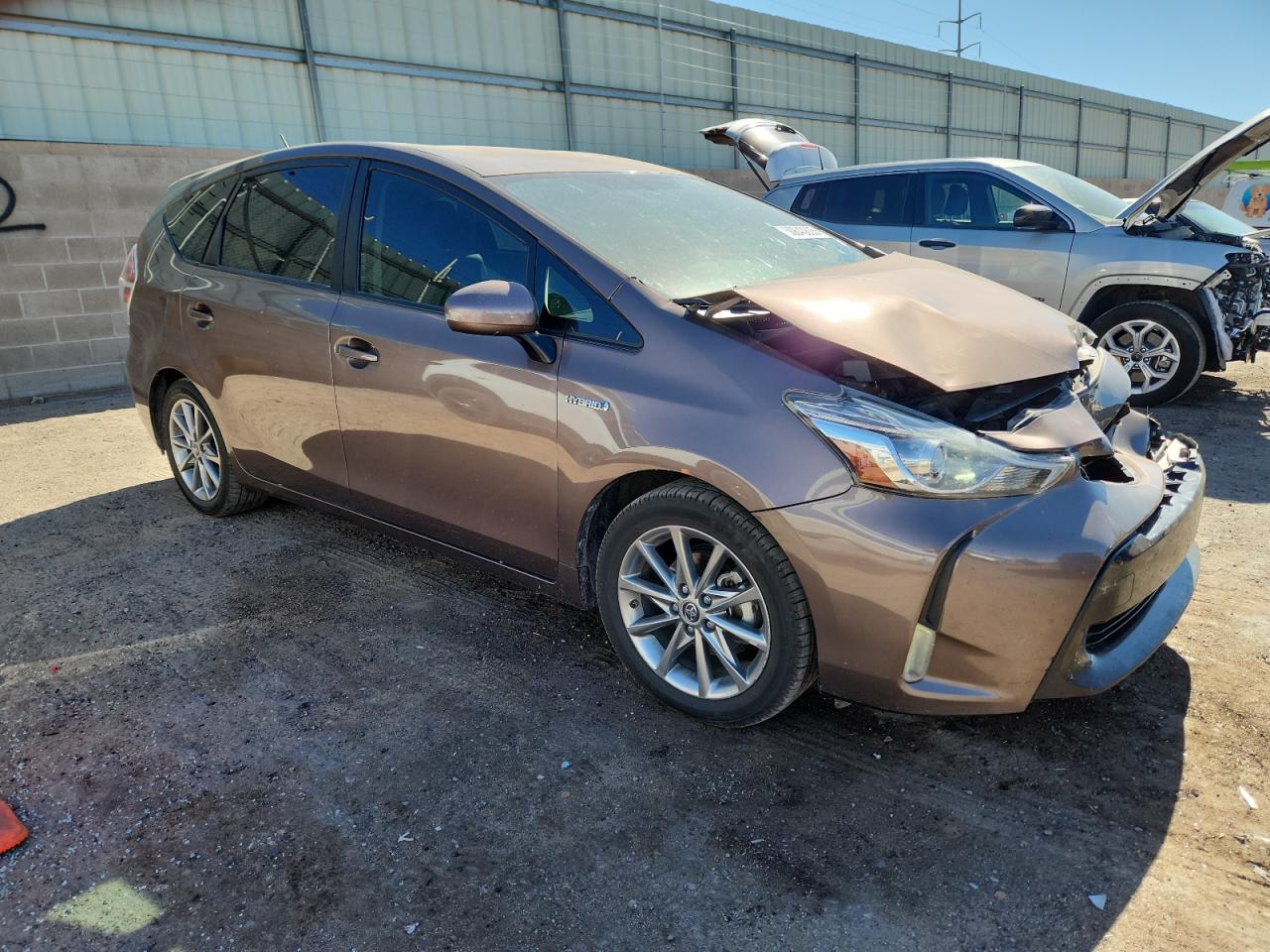 TOYOTA PRIUS V