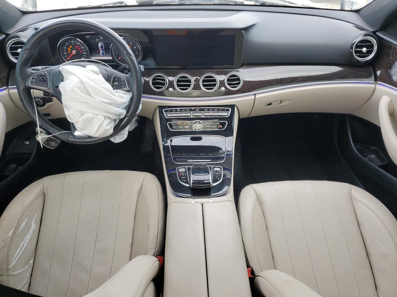 MERCEDES-BENZ E-CLASS 300