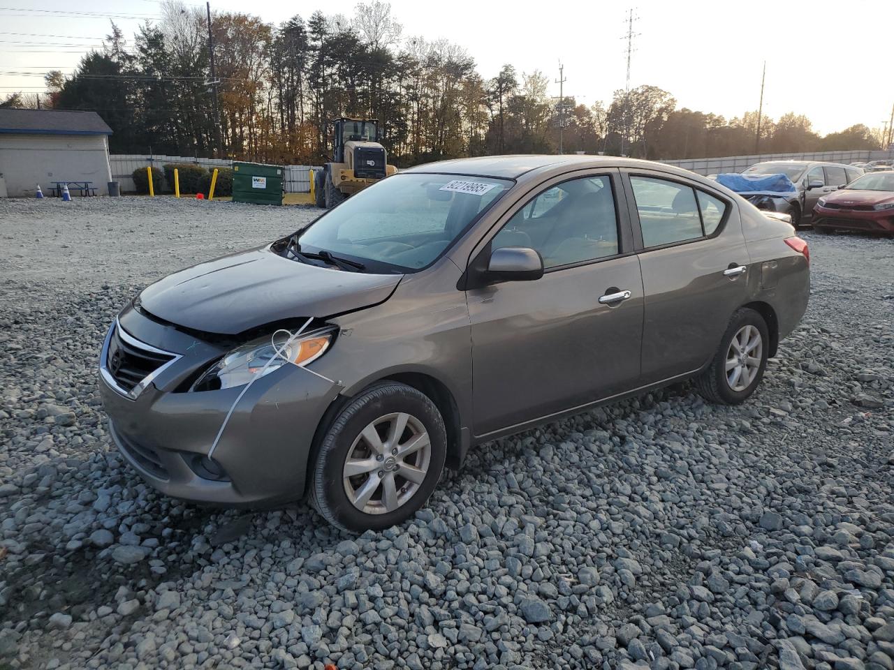 NISSAN VERSA S