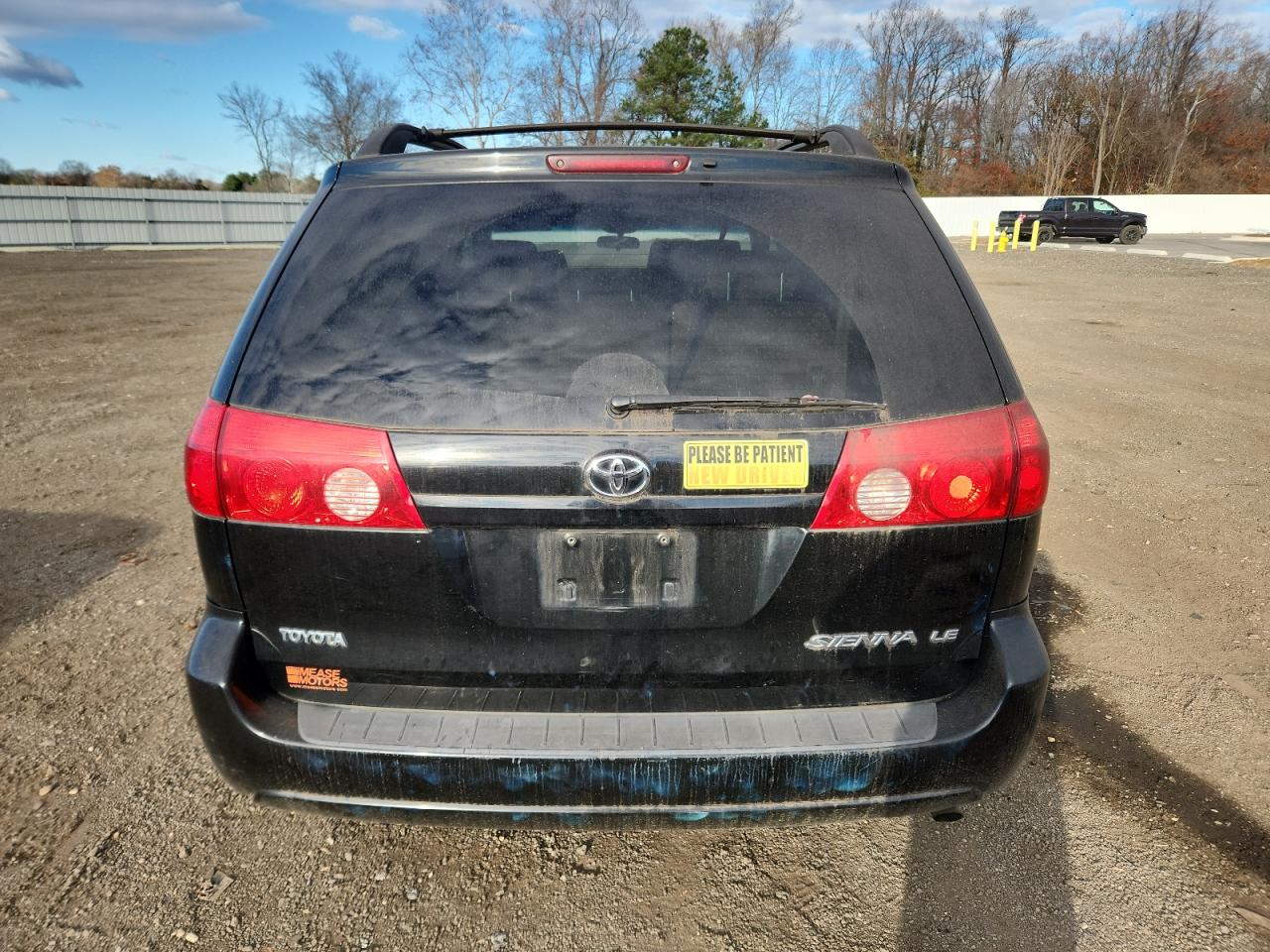 Lot #3302798890 2008 TOYOTA SIENNA CE