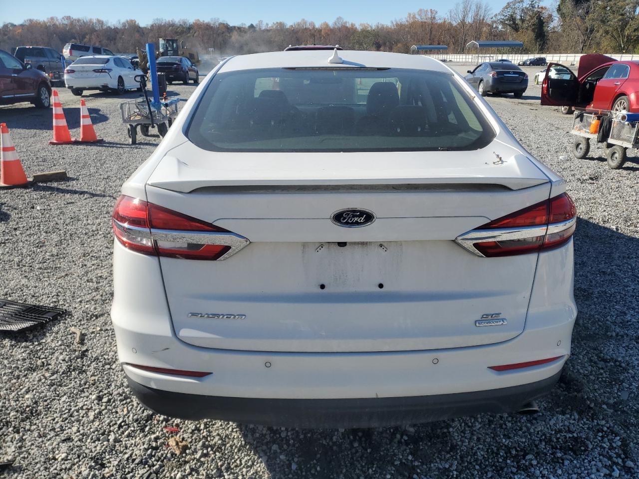 FORD FUSION SE