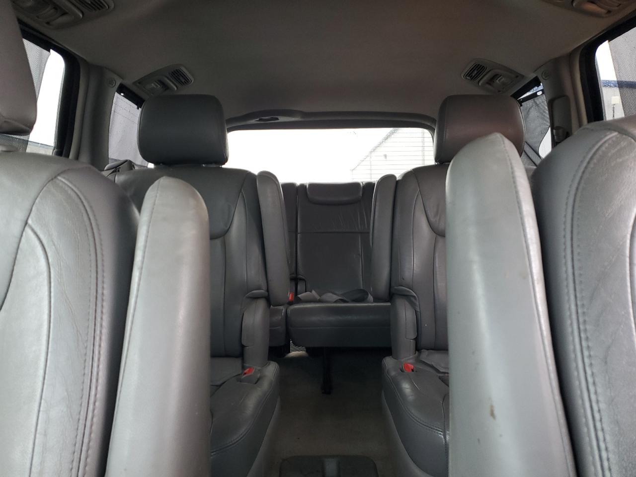 Lot #3281532441 2007 TOYOTA SIENNA XLE