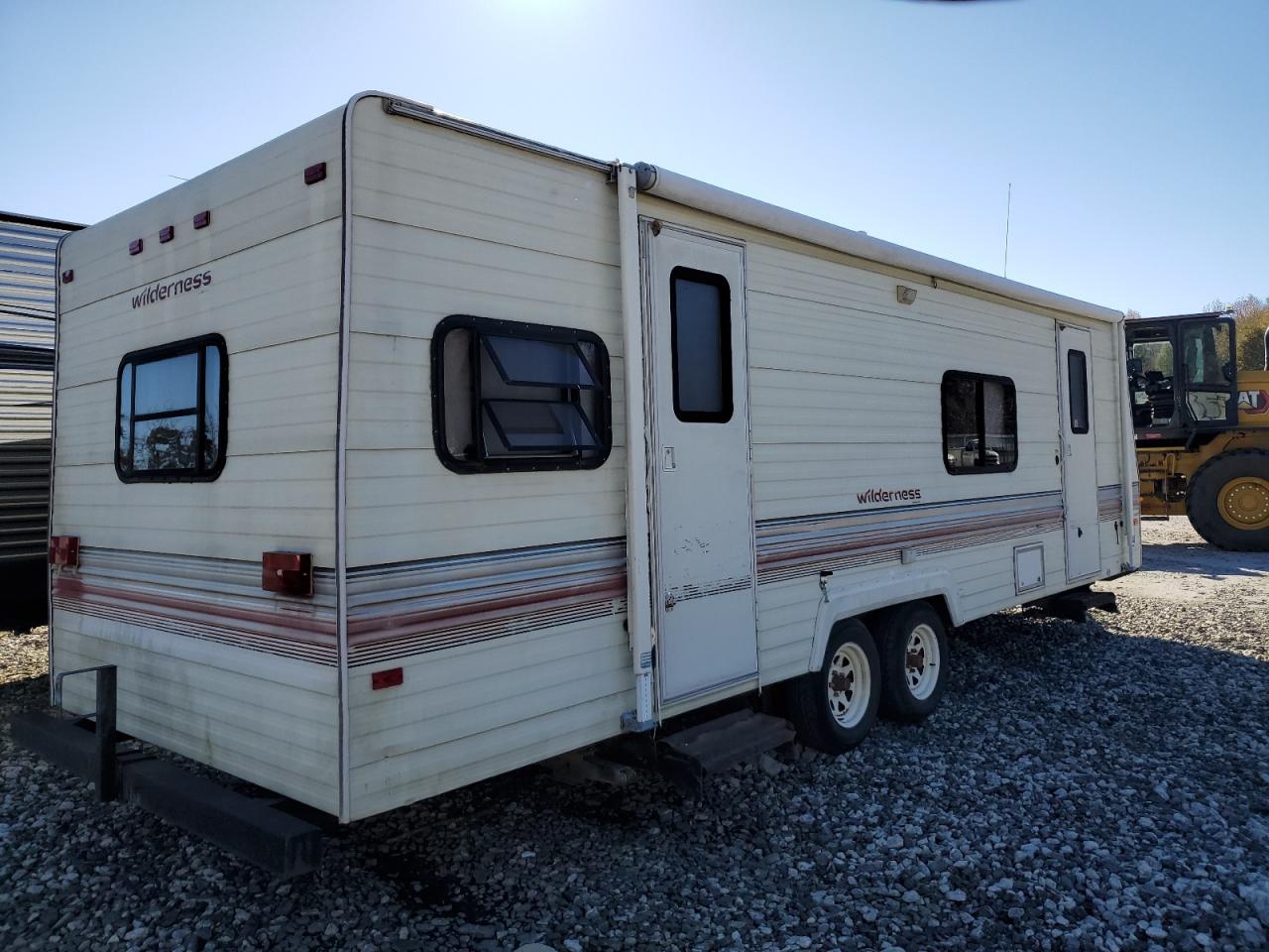 Lot #3290284216 1992 WILDERNESS CAMPER