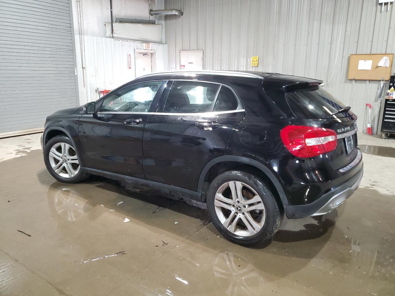 MERCEDES-BENZ GLA-CLASS 250 4MATIC