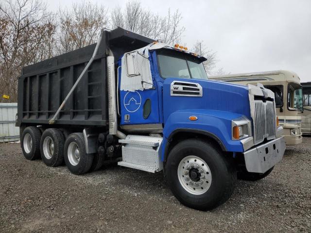 WESTERN STAR/AUTO CAR CONVENTION