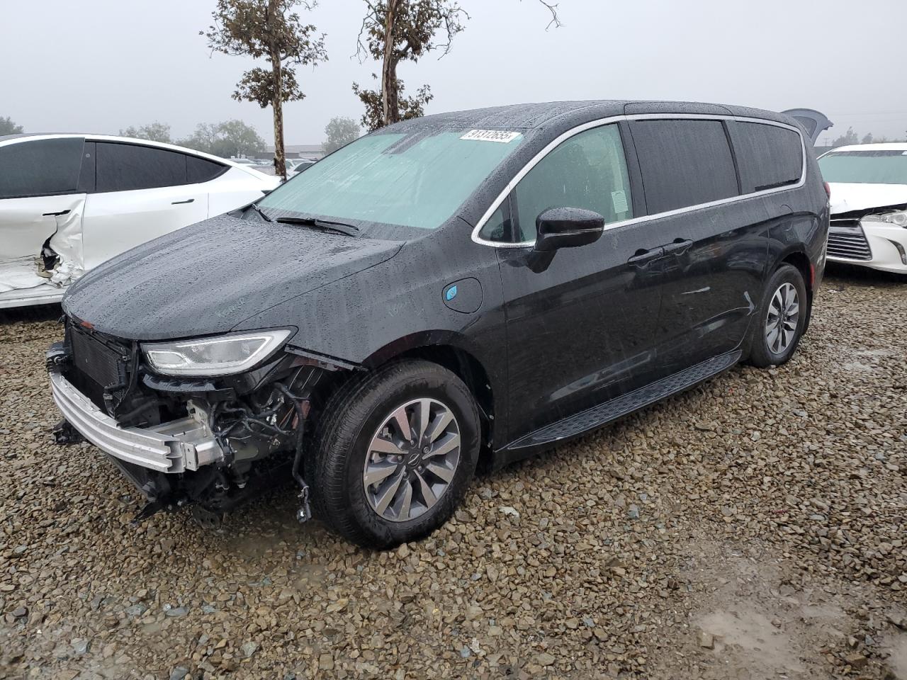 CHRYSLER PACIFICA HYBRID TOURING L