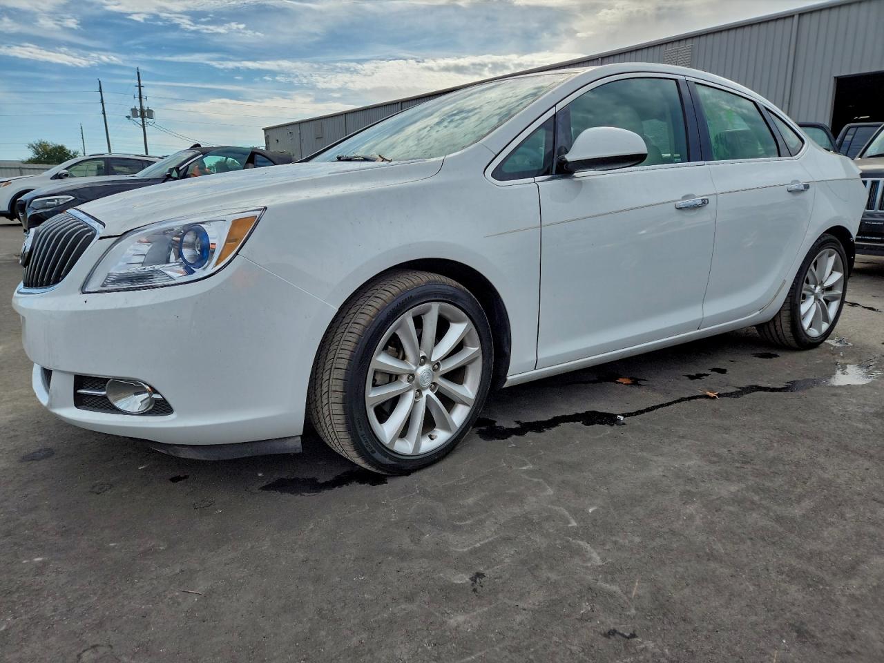 Lot #3301835337 2014 BUICK VERANO