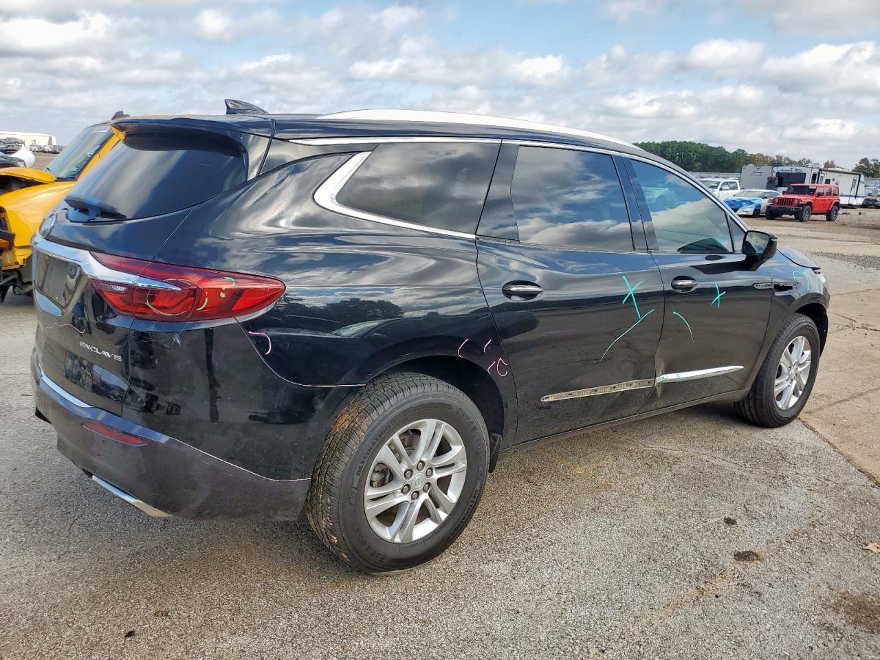 BUICK ENCLAVE ESSENCE