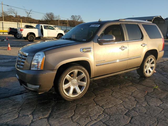 Global Auto Auctions: 2011 CADILLAC ESCALADE H