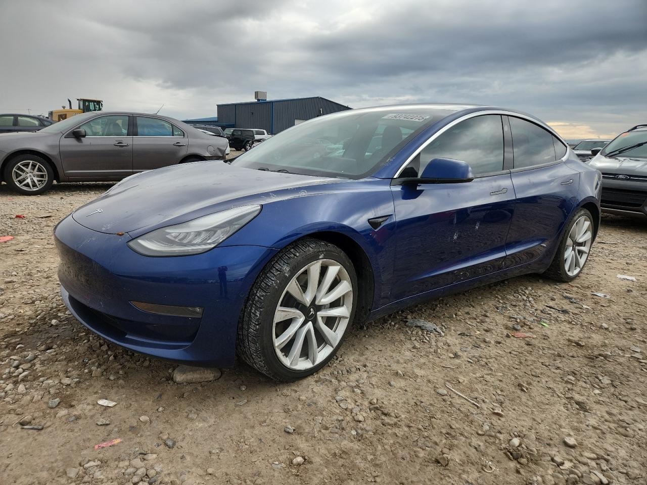 Lot #3308826805 2019 TESLA MODEL 3