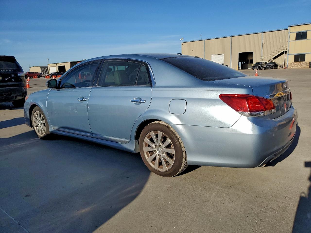 TOYOTA AVALON BASE