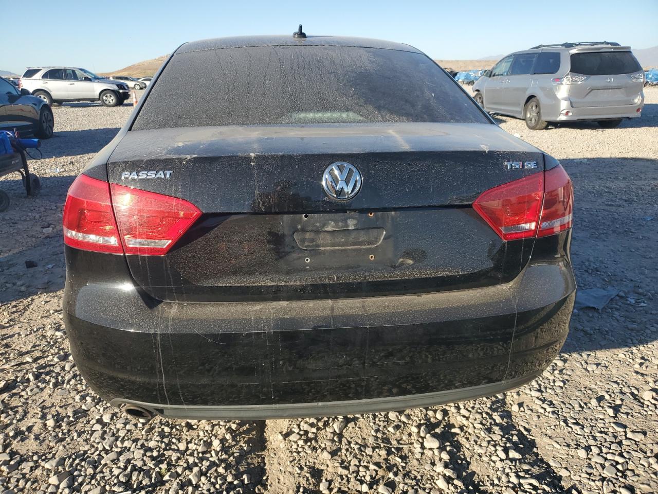 VOLKSWAGEN PASSAT SE