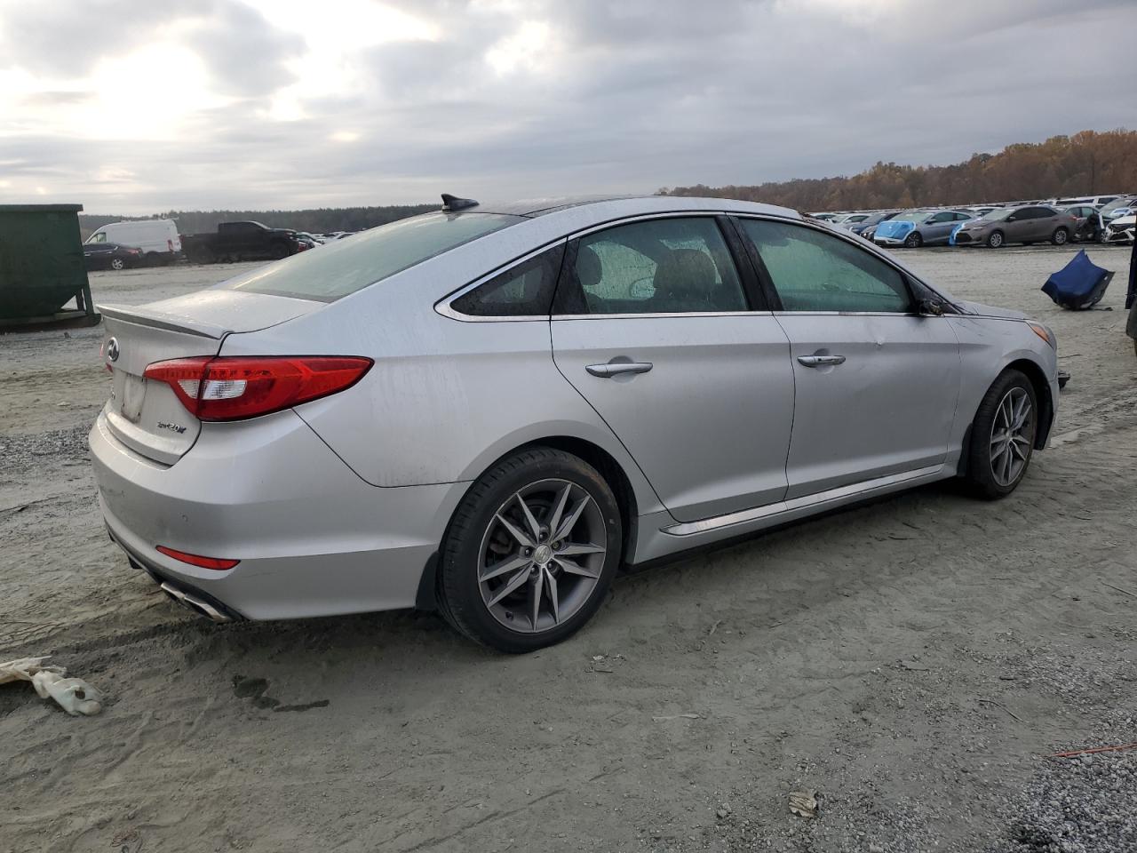 HYUNDAI SONATA SPORT