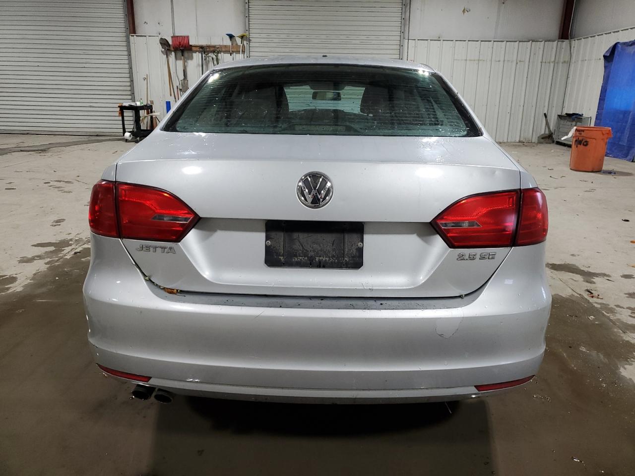 VOLKSWAGEN JETTA SE