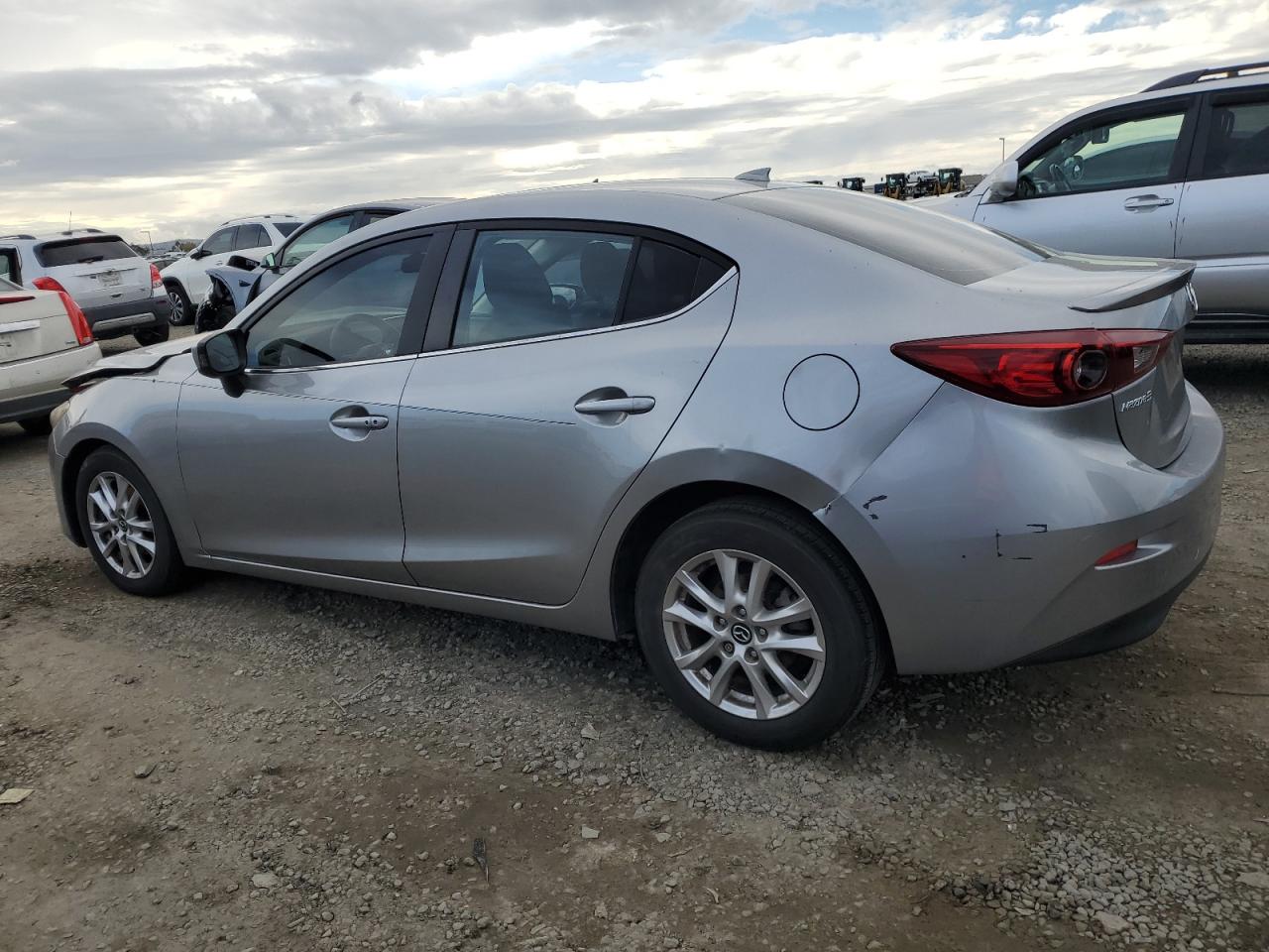 MAZDA 3 TOURING
