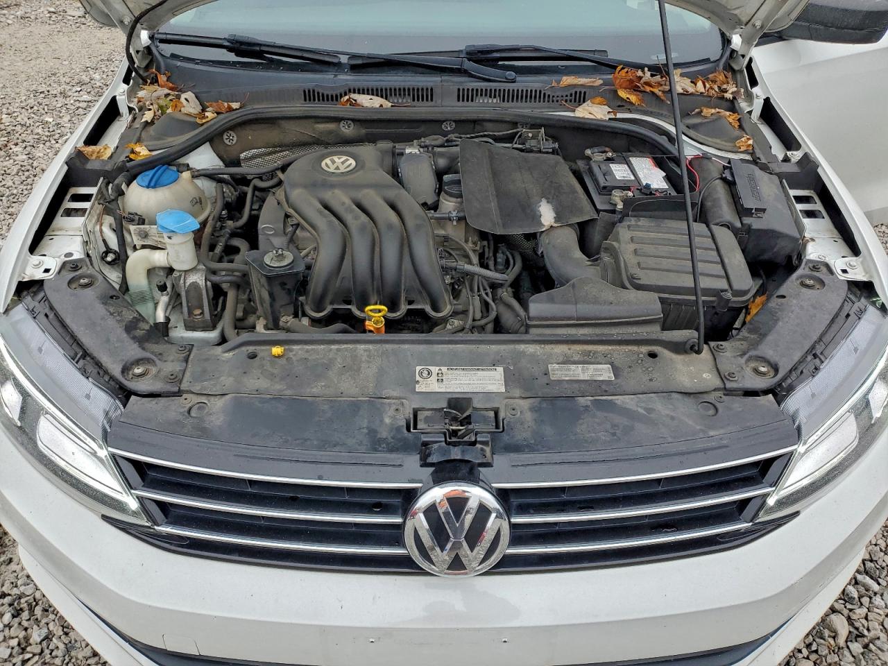 VOLKSWAGEN JETTA BASE