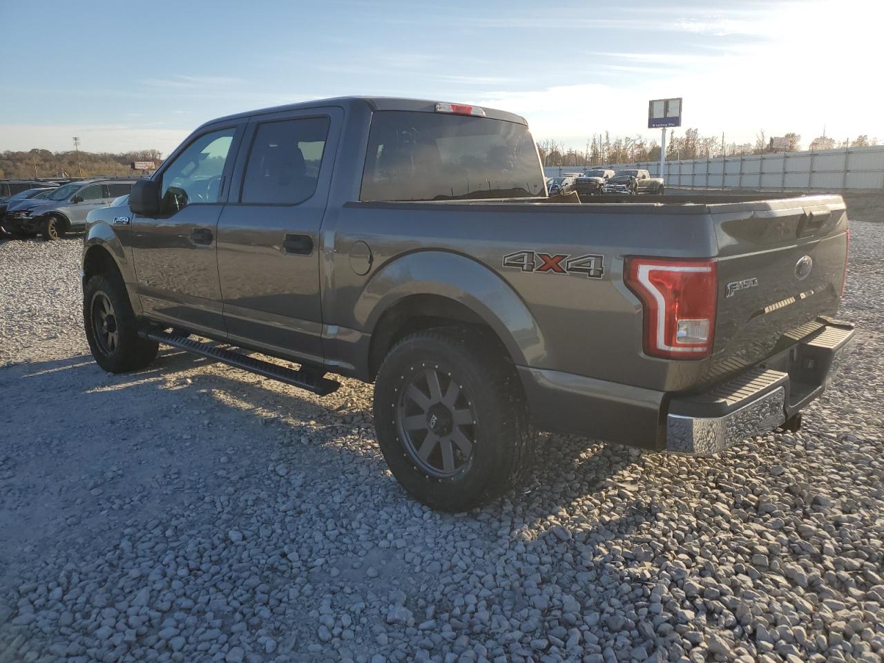 FORD F-150 SUPERCREW
