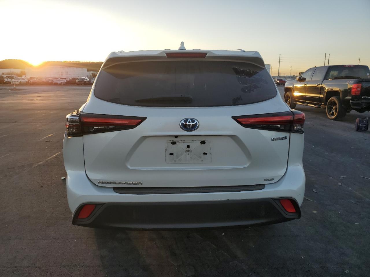 TOYOTA HIGHLANDER HYBRID XLE