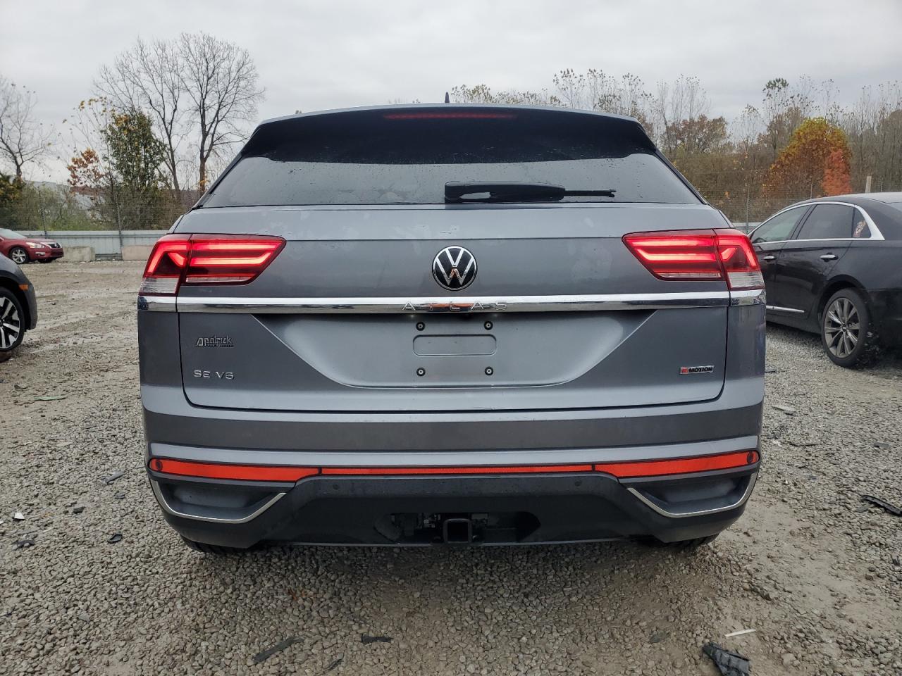 VOLKSWAGEN ATLAS CROSS SPORT SE