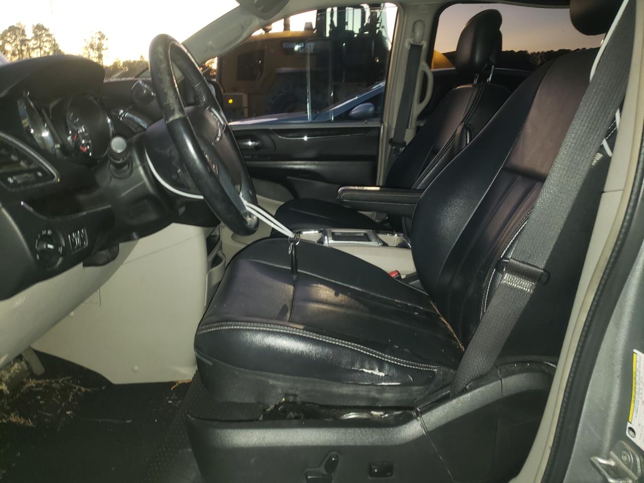 CHRYSLER TOWN & COUNTRY TOURING