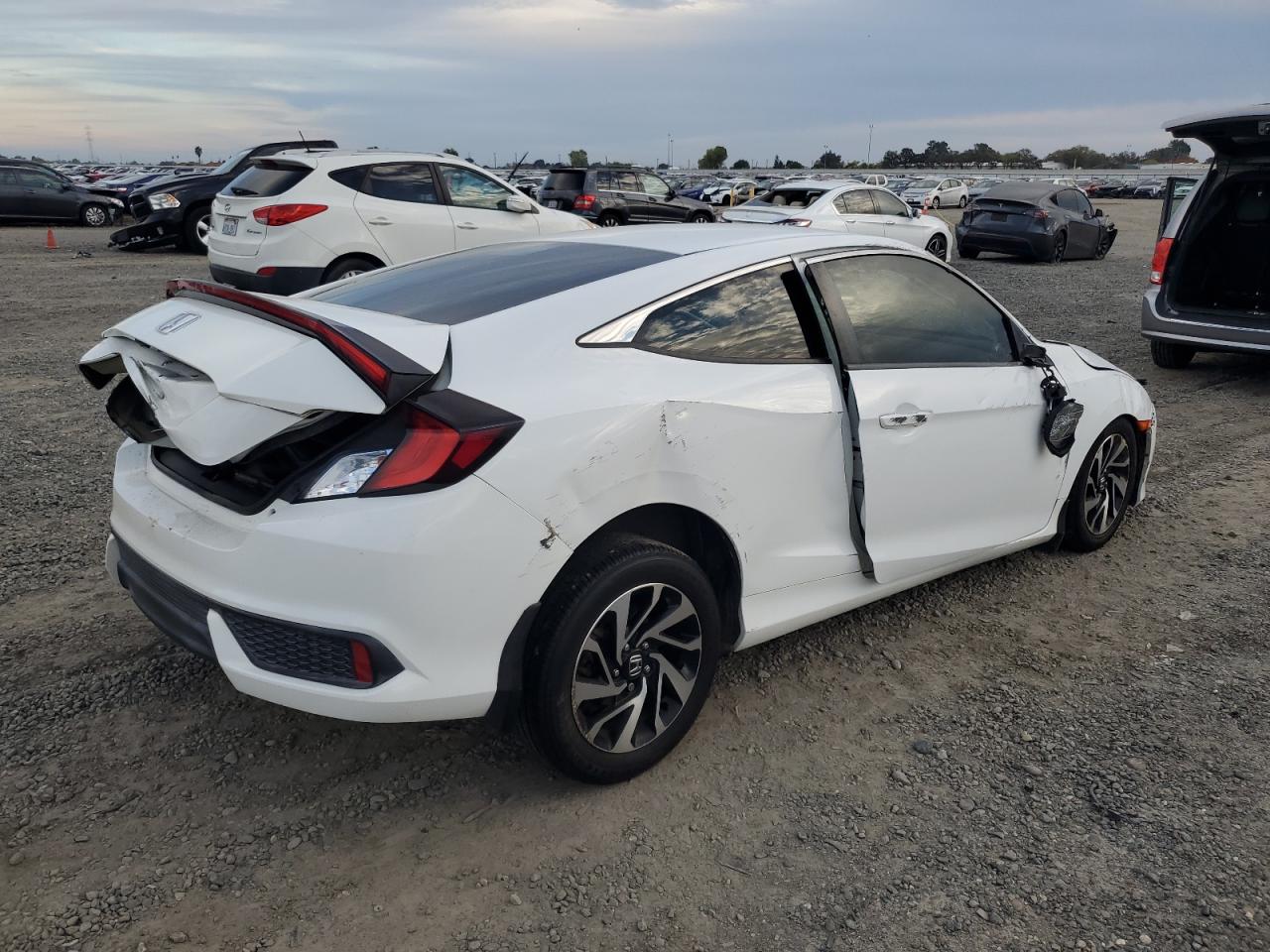Lot #3318014501 2016 HONDA CIVIC LX