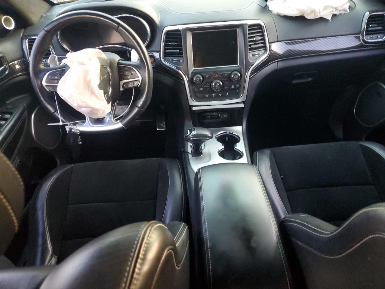 JEEP GRAND CHEROKEE SRT-8